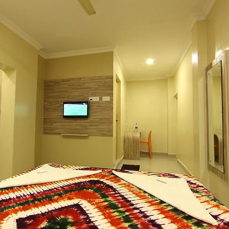 Pearl Guest House Madrás Habitación foto