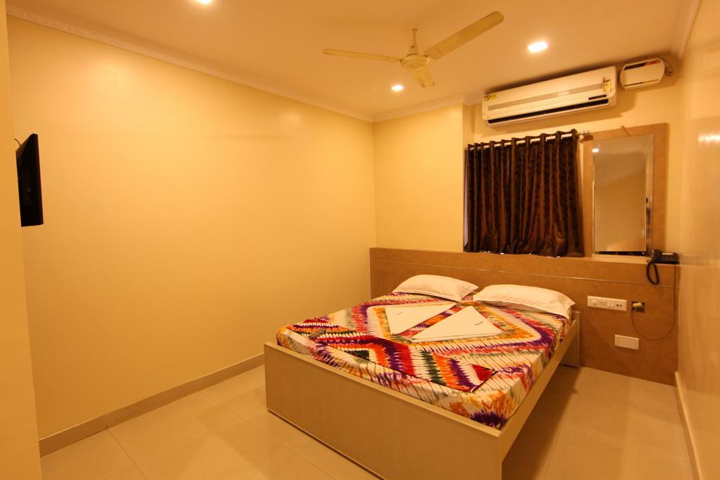 Pearl Guest House Madrás Habitación foto