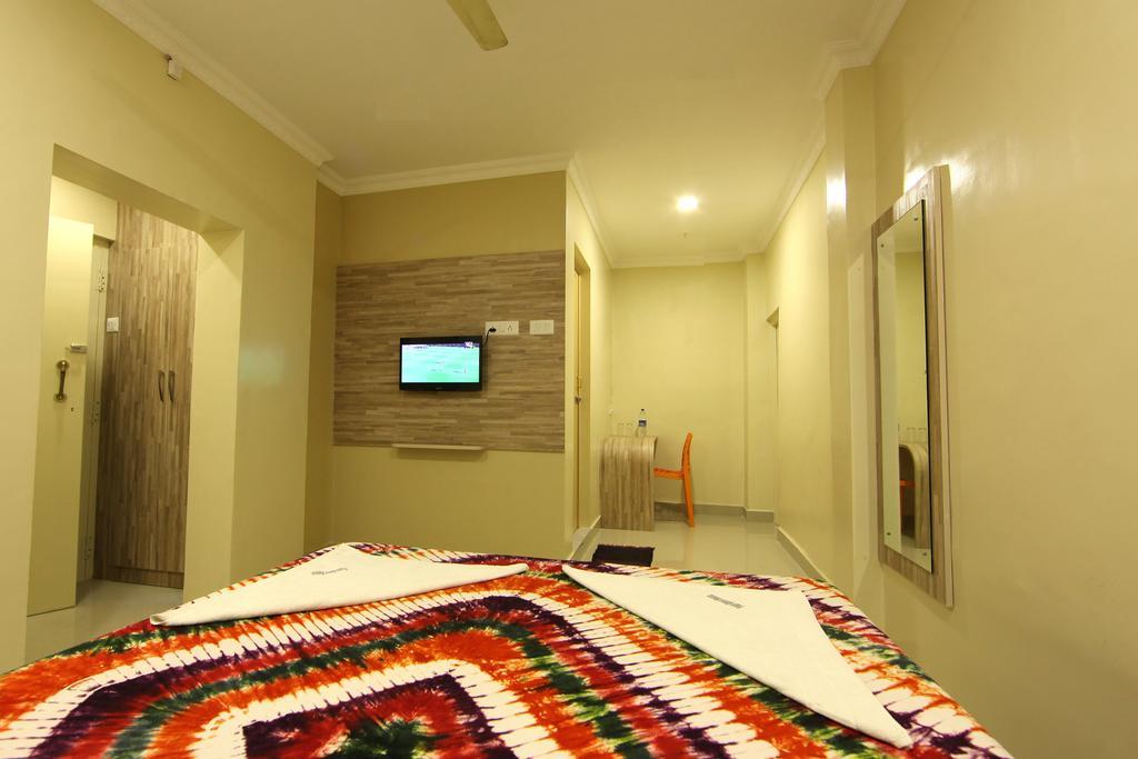 Pearl Guest House Madrás Habitación foto