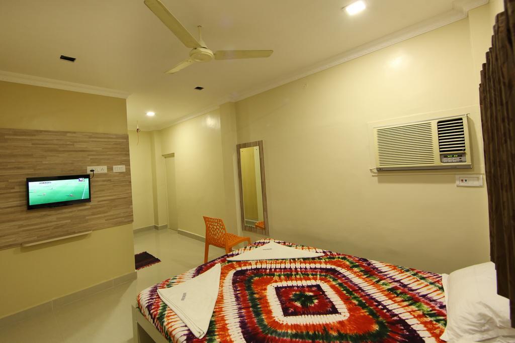 Pearl Guest House Madrás Habitación foto